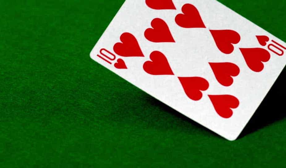 Altijd al willen weten welke kaarten - voor de flop - je het beste kan krijgen in Poker Texas Hold'em? Dat twee azen de beste combinatie is weet iedereen, maar wat zijn goede starthanden die daarna komen? Wij van Online Casino Ground zetten de 10 beste handen alvast voor je op een rij. Je leest het hier!