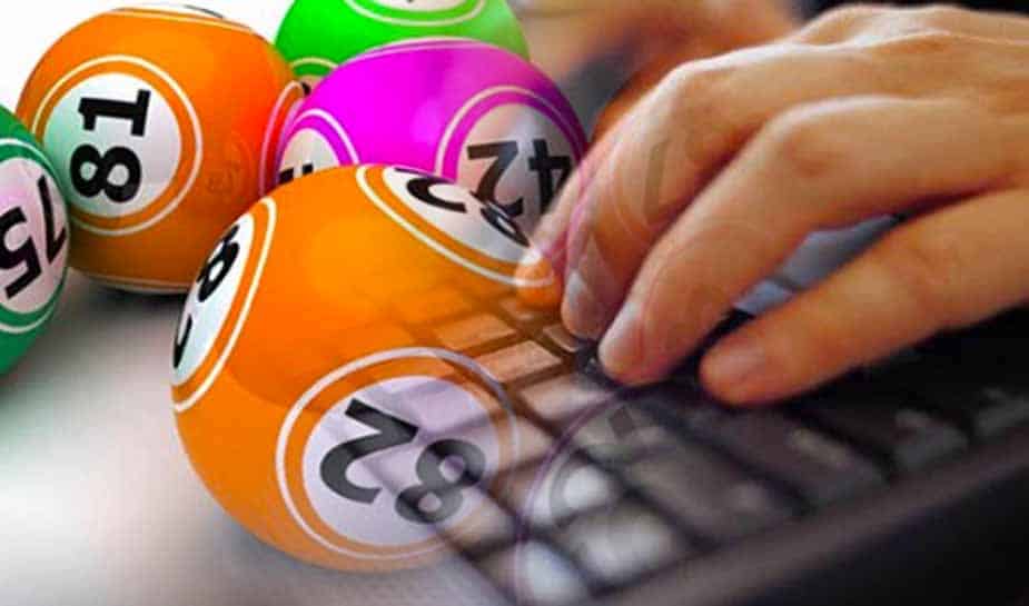 Bingo, wie kent het spel niet? Het spel wordt al sinds de 16e eeuw overal gespeeld. Maar wist je al hoe je de meeste kans maakt om te winnen met online bingo? En wat voor bedrag je daarmee kan winnen? Daarnaast vertellen we ook wat over de geschiedenis van bingo, zo maak je indruk op al je medespelers!