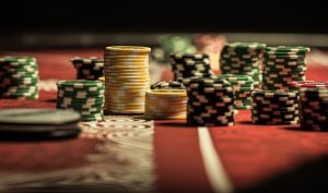 Vrouw schenkt jackpot van 200.000 aan mensen die dat nodig hebben